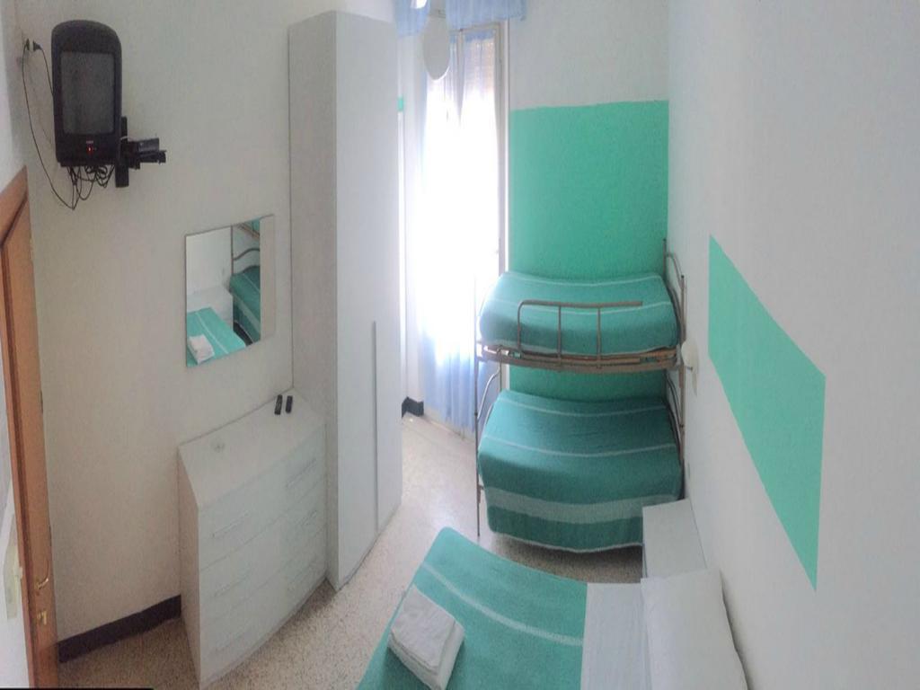 Hotel Ronconi Римини Екстериор снимка